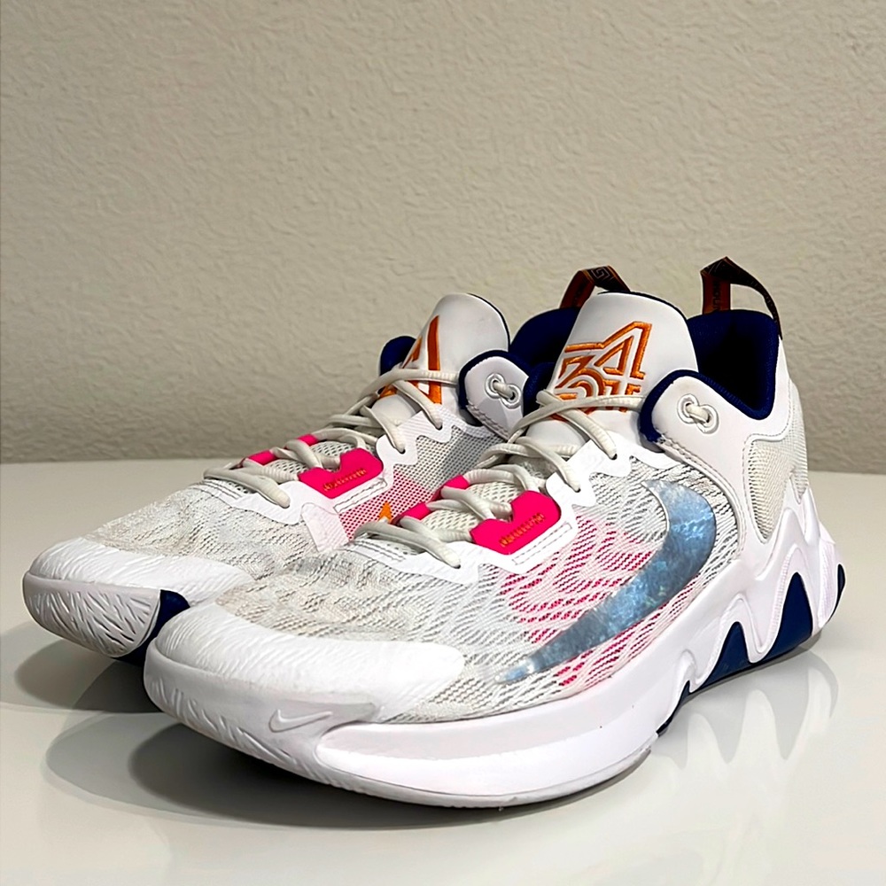 Nike Giannis Immortality 2